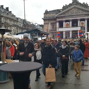 Les Pieds A La Grande Place België