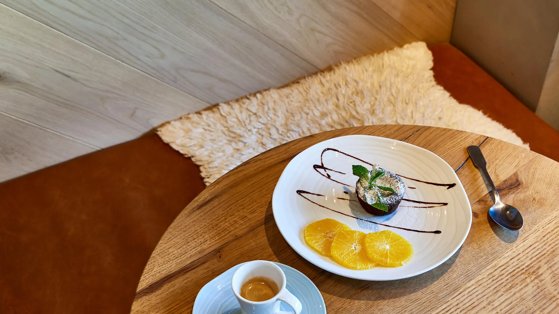 Hotel Indigo Antwerp City Centre By Ihg