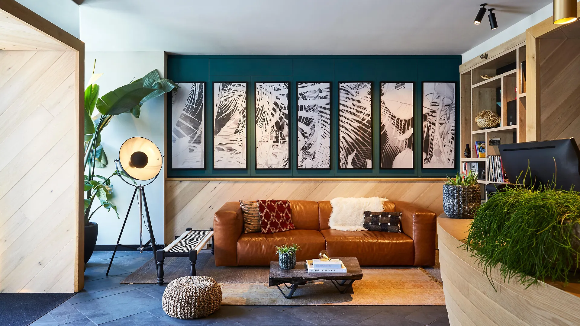 Hotel Indigo Antwerp City Centre By Ihg location